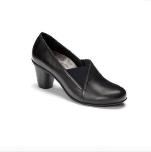 Vionic Career Sumner Orthotic Dress Pumps Heels